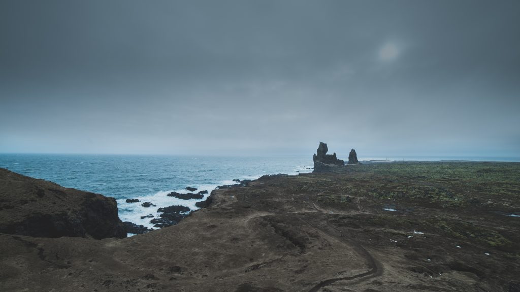 iceland cliffs